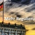Der Bundestag mit deutscher Fahne