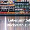 Lebensmittelregale im Supermarkt