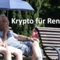 Zwei Rentner sitzen auf einer Parkbank